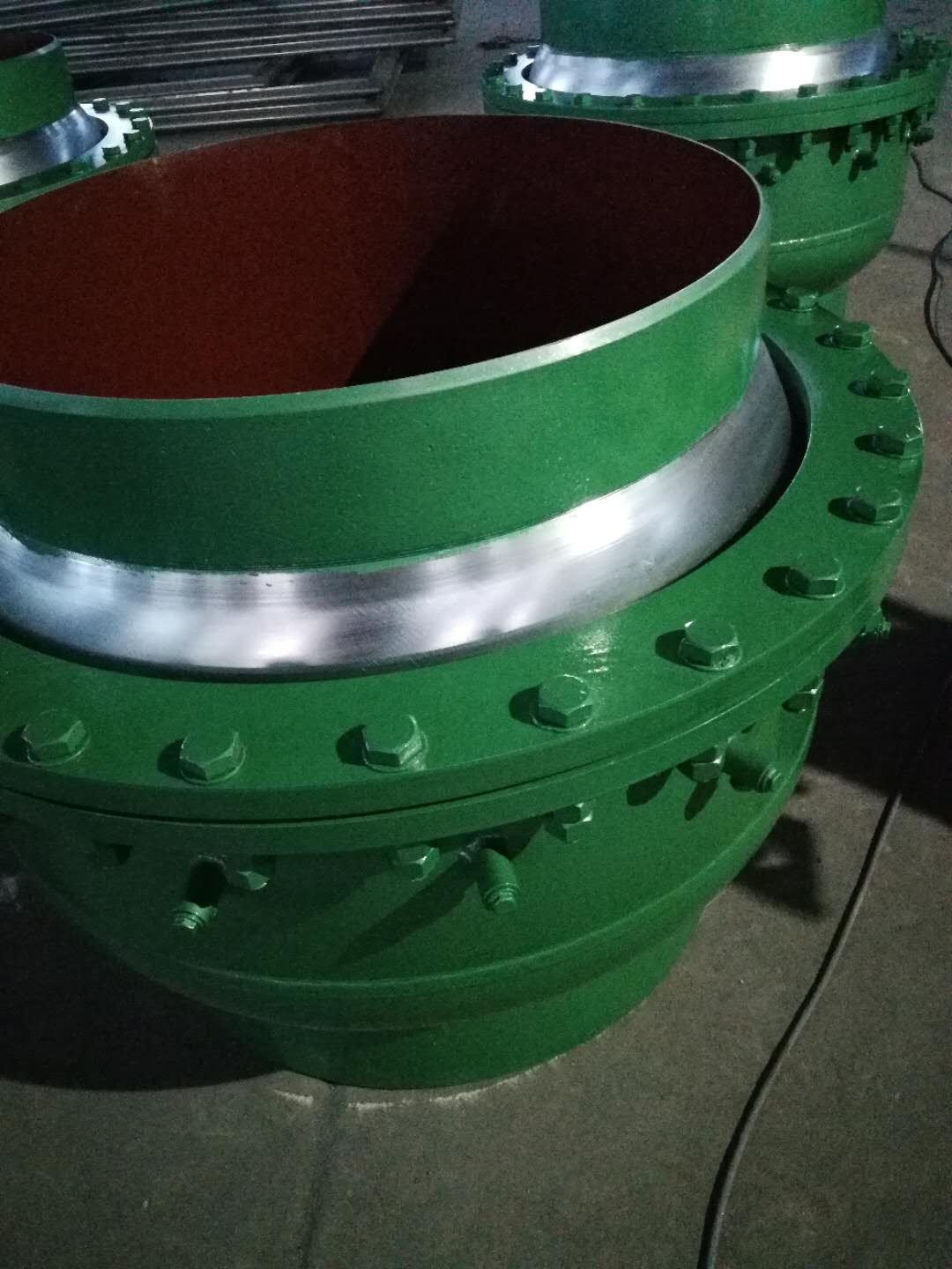 球形补偿器