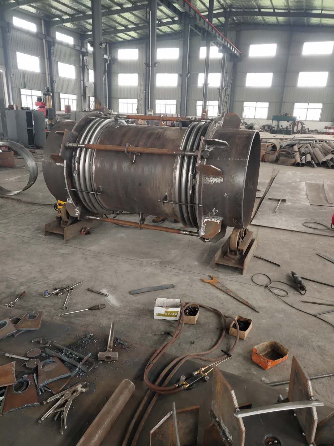 大拉杆横向波纹补偿器
